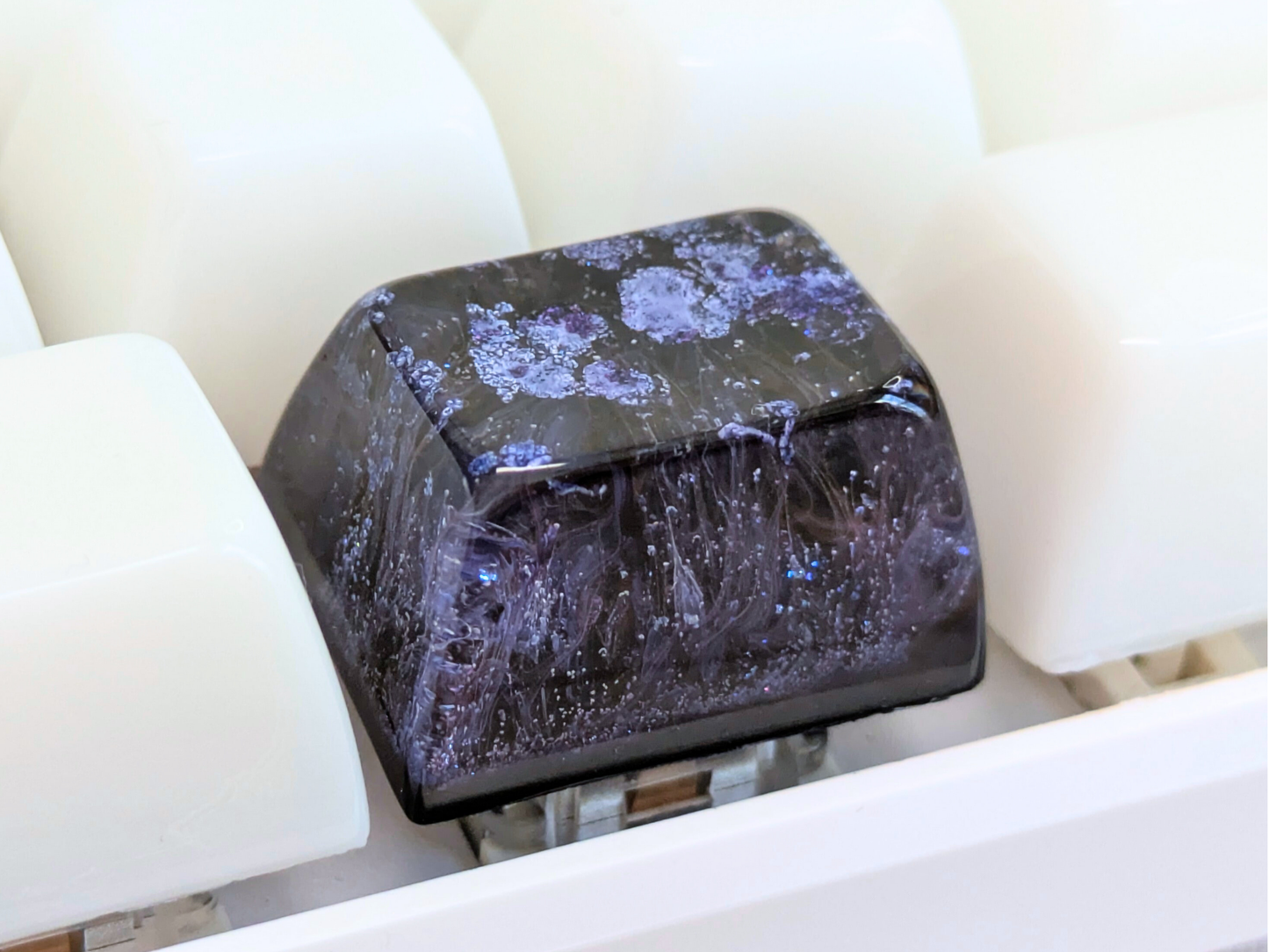 1.25u Artisan Keycap