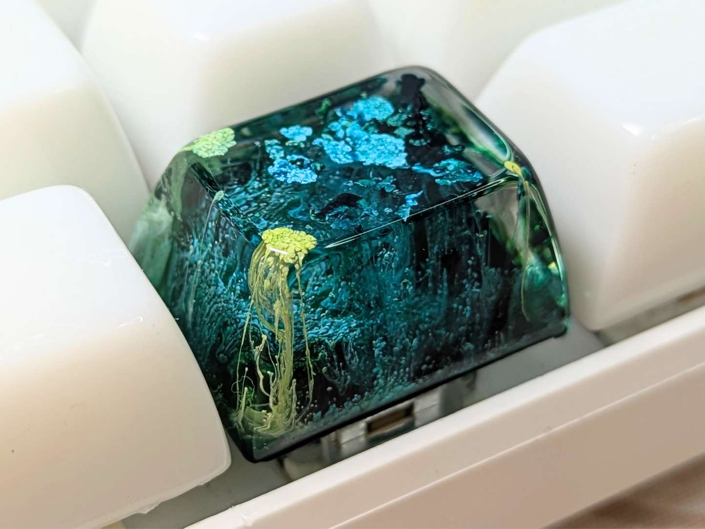 1.25u Artisan Keycap