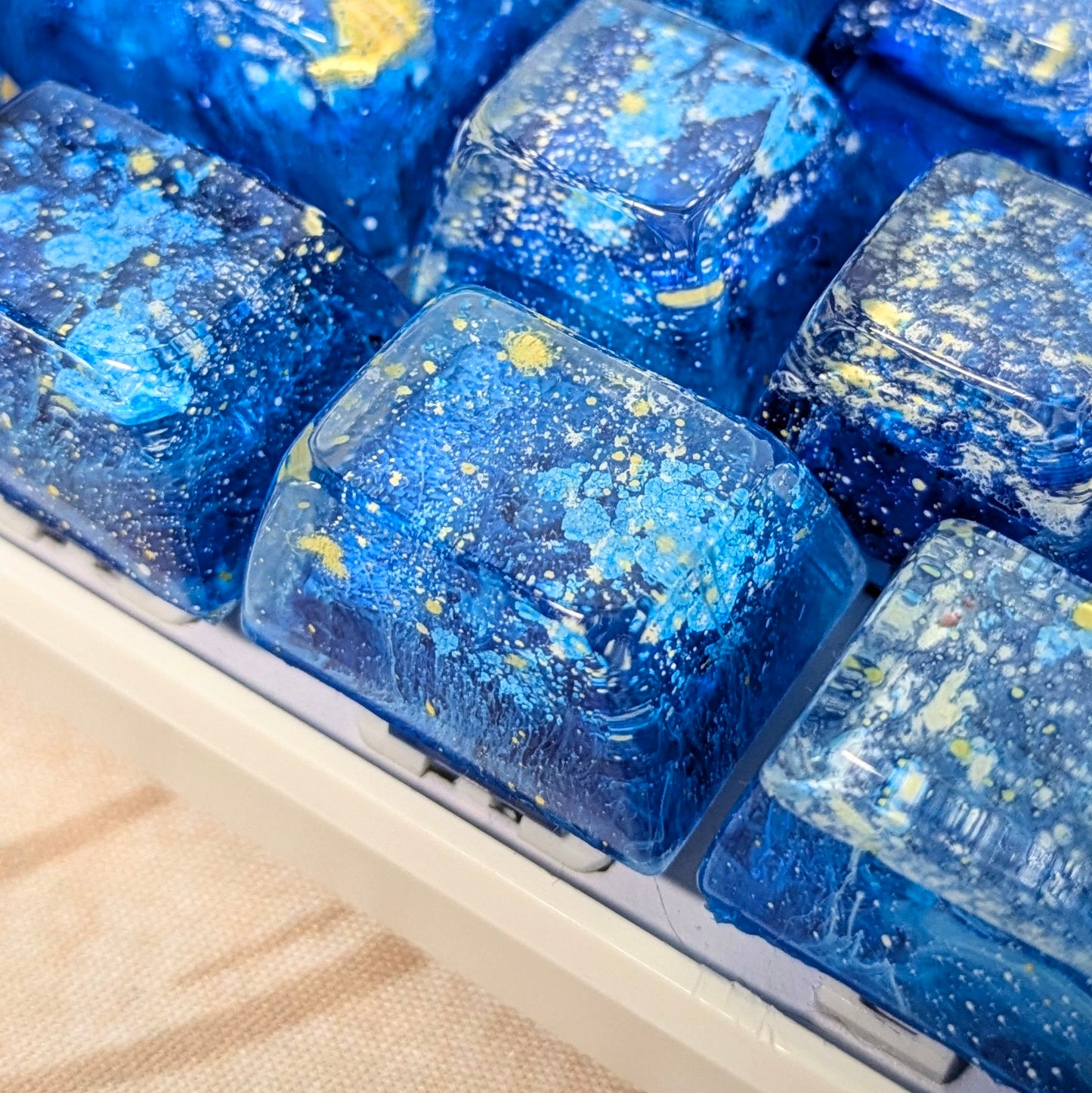 1.25u Artisan Keycap